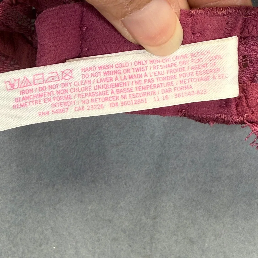 Victorias Secret PINK Date Push-Up Bra 32B Burgundy Floral Lace Underwire Padded